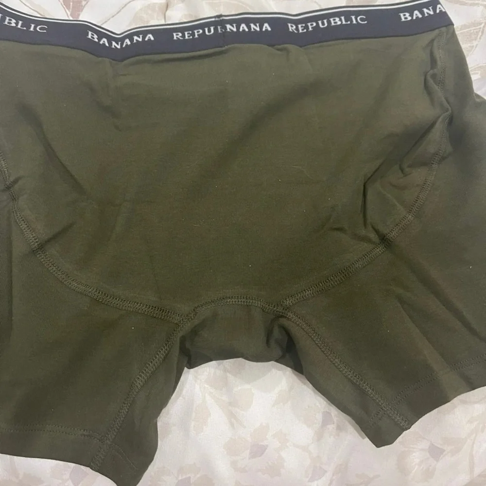 Banana Republic Olive Green Men's Boxer Briefs - Picture 2 of 4